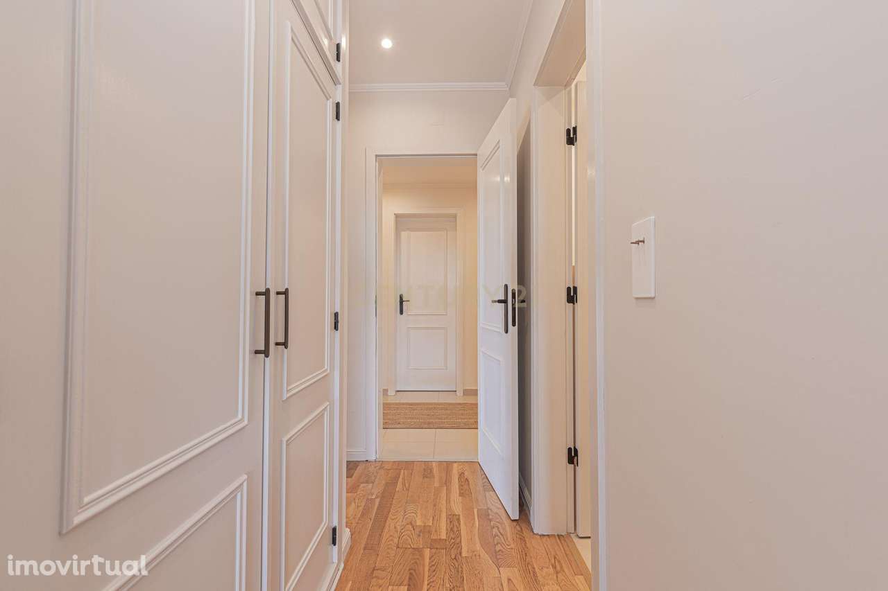 Apartamento T3 com 240 m2 área bruta - Charneca da Caparica - Grande imagem: 5/44