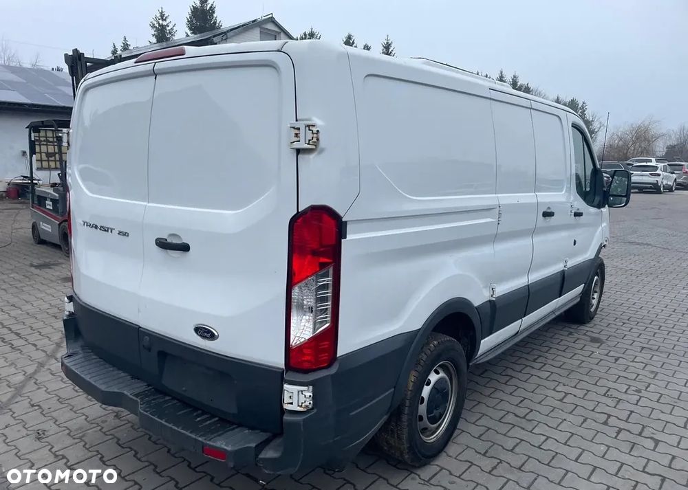 Ford transit T-250 - 1