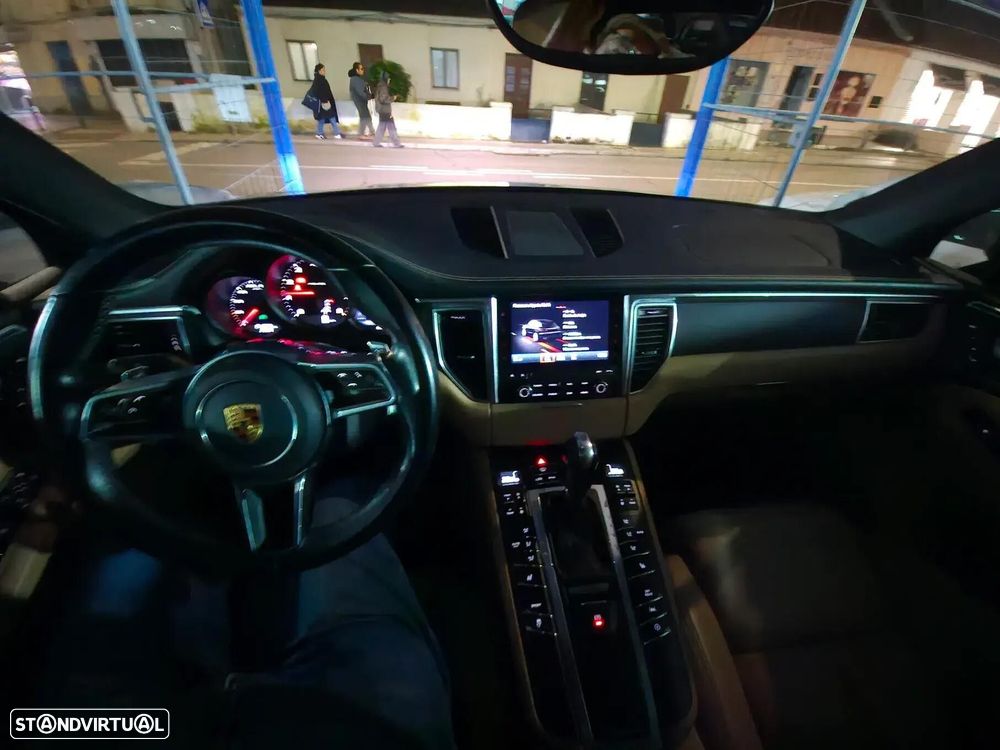 Porsche Macan 2.0T - 18