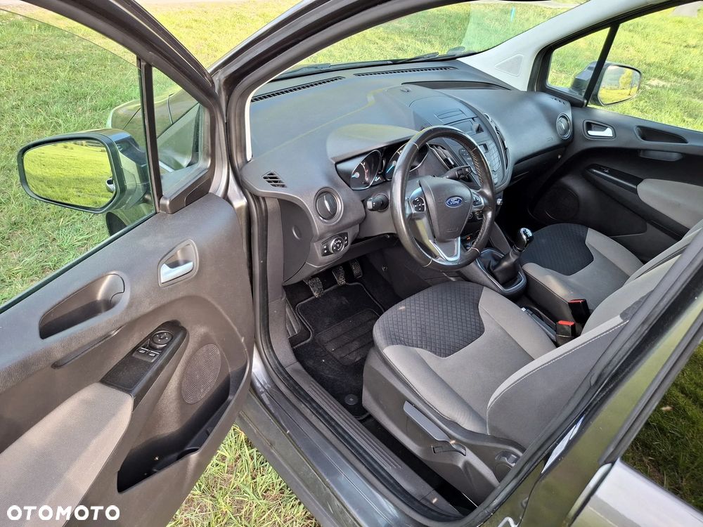 Ford Tourneo Courier 1.0 EcoBoost Titanium - 15