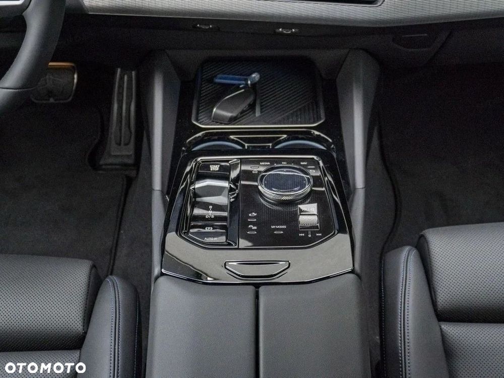 BMW Seria 5 520d xDrive mHEV M Sport - 14