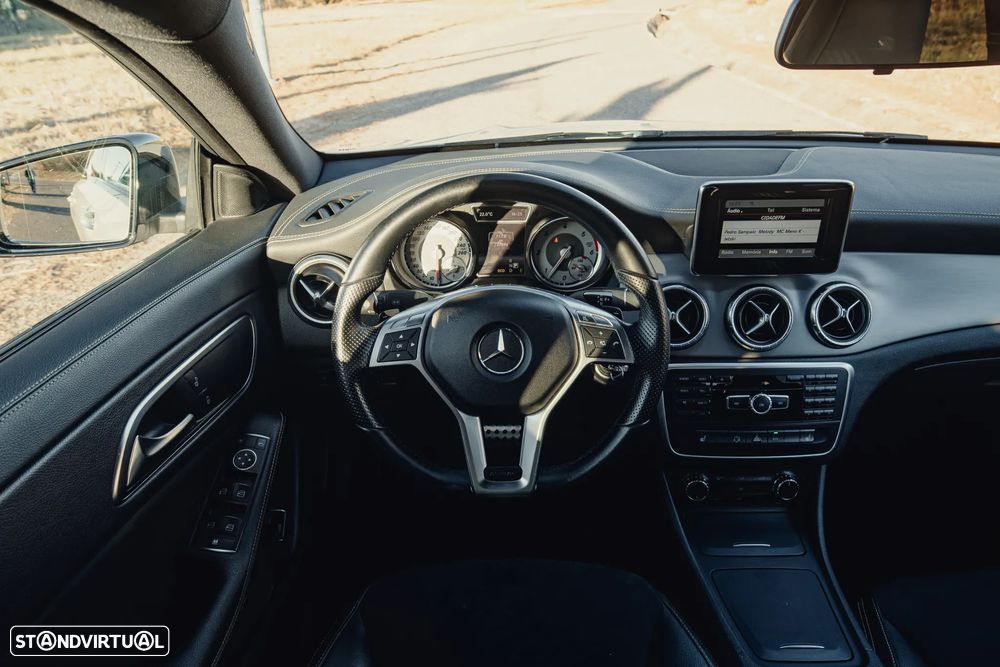 Mercedes-Benz CLA 220 - 20