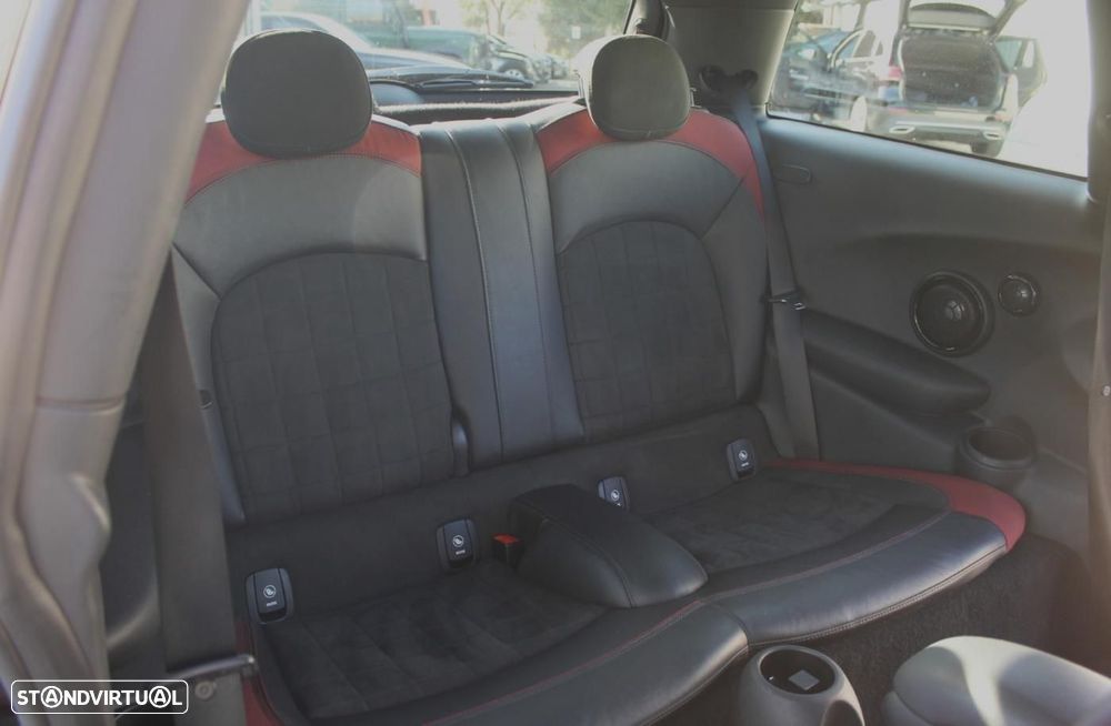 MINI 3 Portas John Cooper Works Auto Desportiva - 13