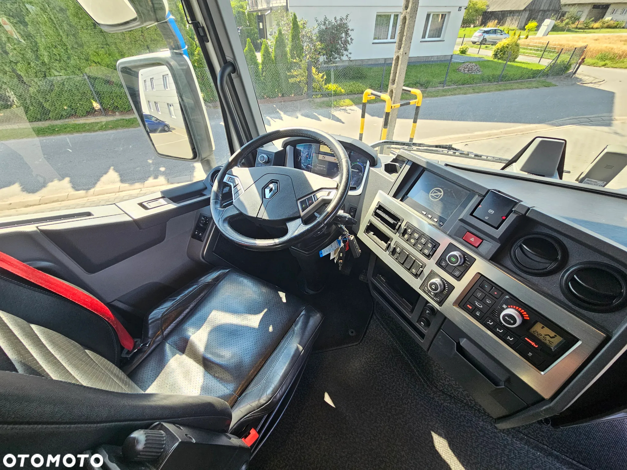 Renault GAMA T 520 / TEAM ALPINE / - 13