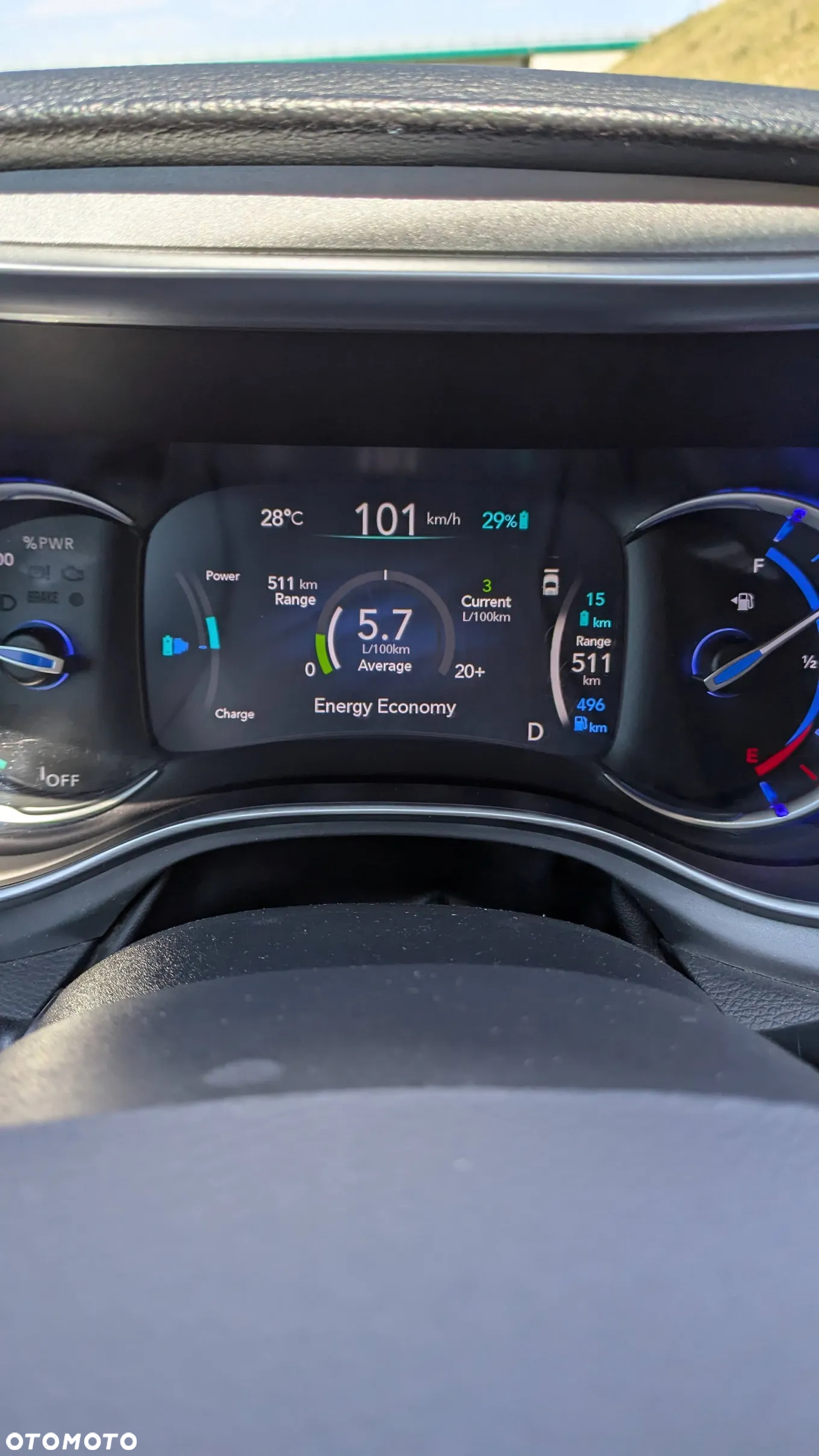 Chrysler Pacifica - 2