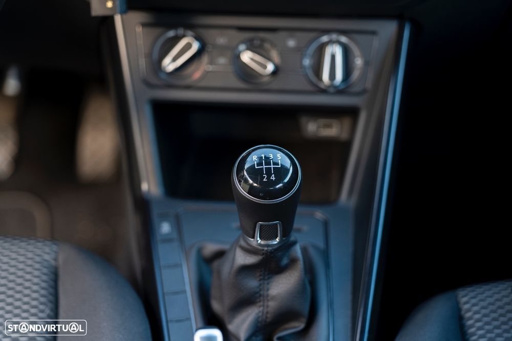 VW Polo 1.0 Confortline - 19