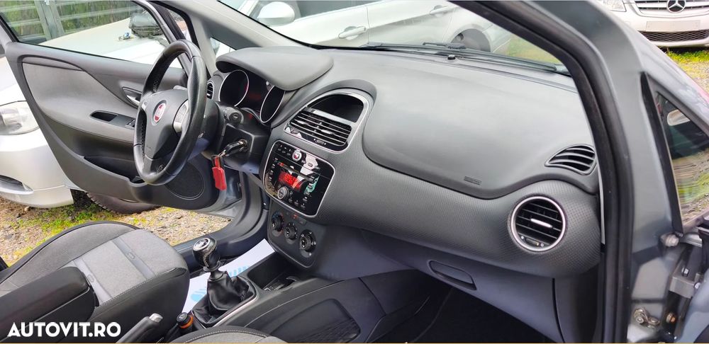 Fiat Grande Punto 1.4 16V Emotion - 20