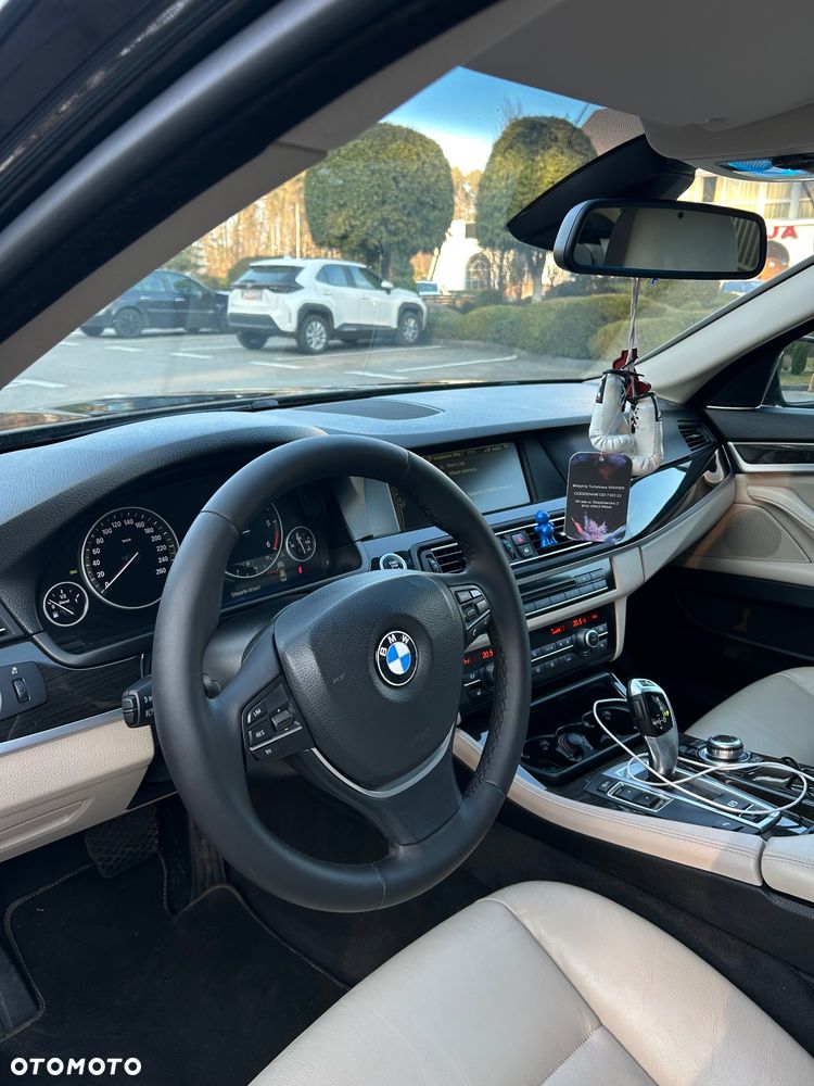 BMW Seria 5 520d - 16