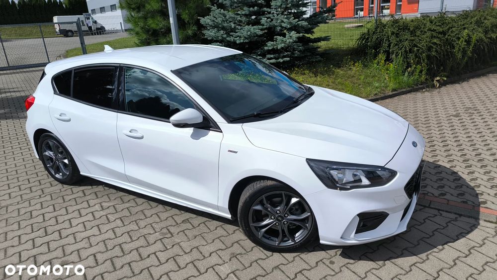 Ford Focus 1.5 EcoBlue Start-Stopp-System ST-LINE - 11