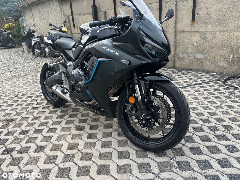Honda CBR - 3