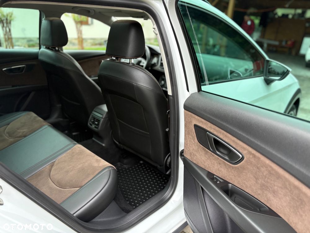 Seat Leon 2.0 TDI DPF Start&Stop DSG XCELLENCE - 12