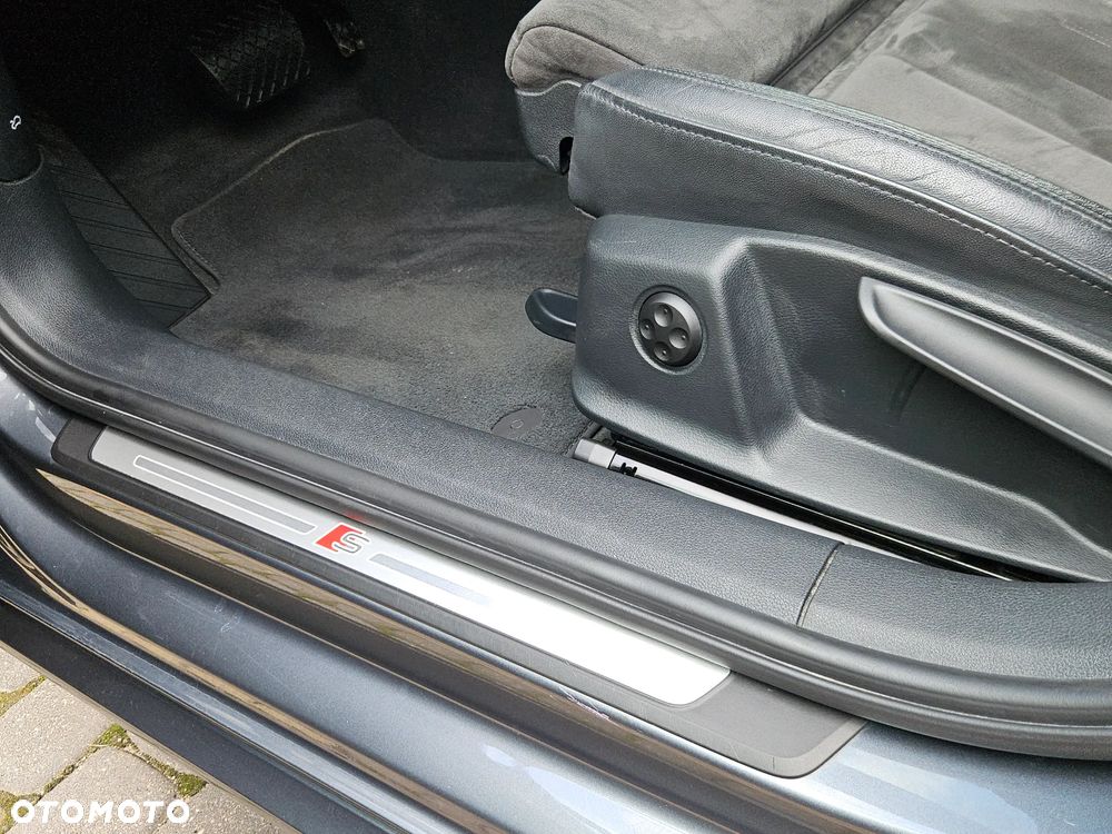 Audi A4 Avant 40 TDI S Line S tronic - 22