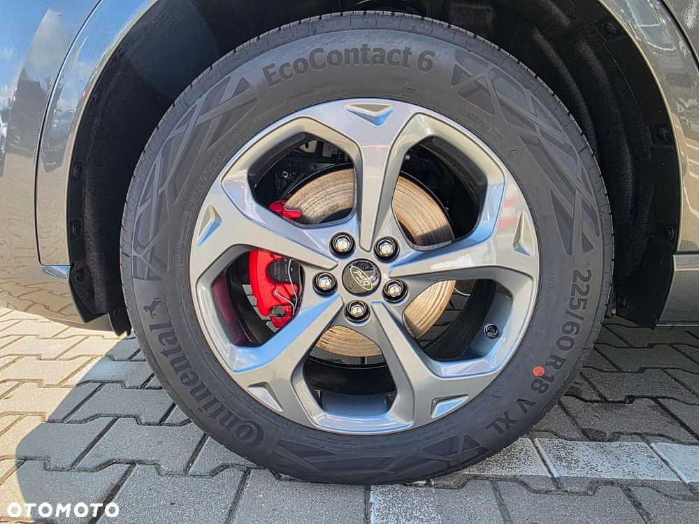 Ford Kuga - 40