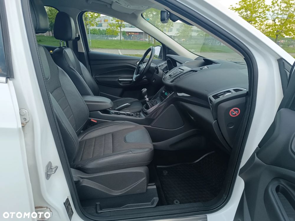 Ford Kuga 2.0 TDCi Titanium - 26