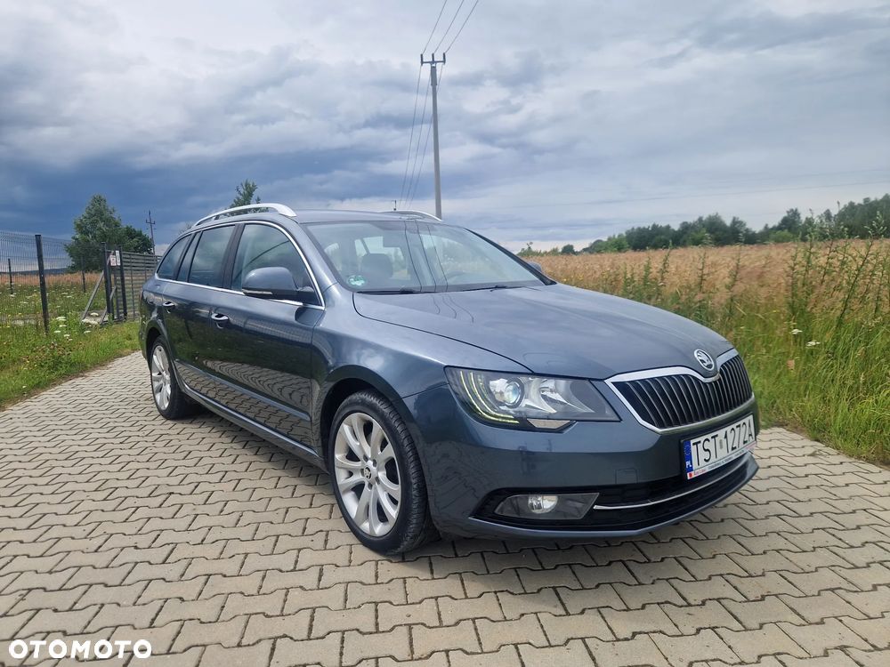 Skoda Superb 2.0 TDI Green tec 4x4 Elegance - 9