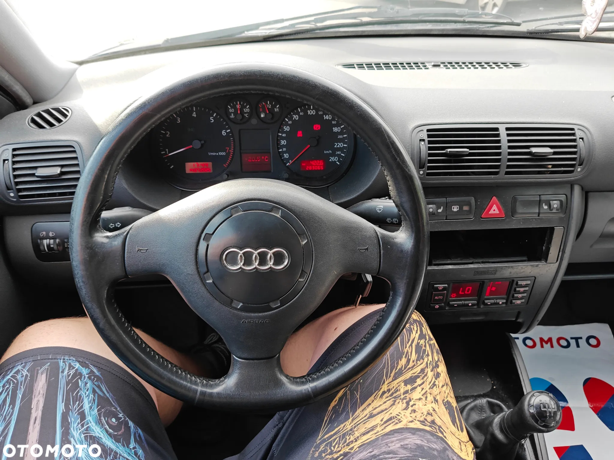 Audi A3 1.6 Ambiente - 19