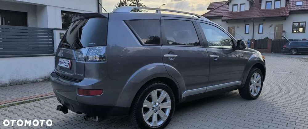 Mitsubishi Outlander - 20