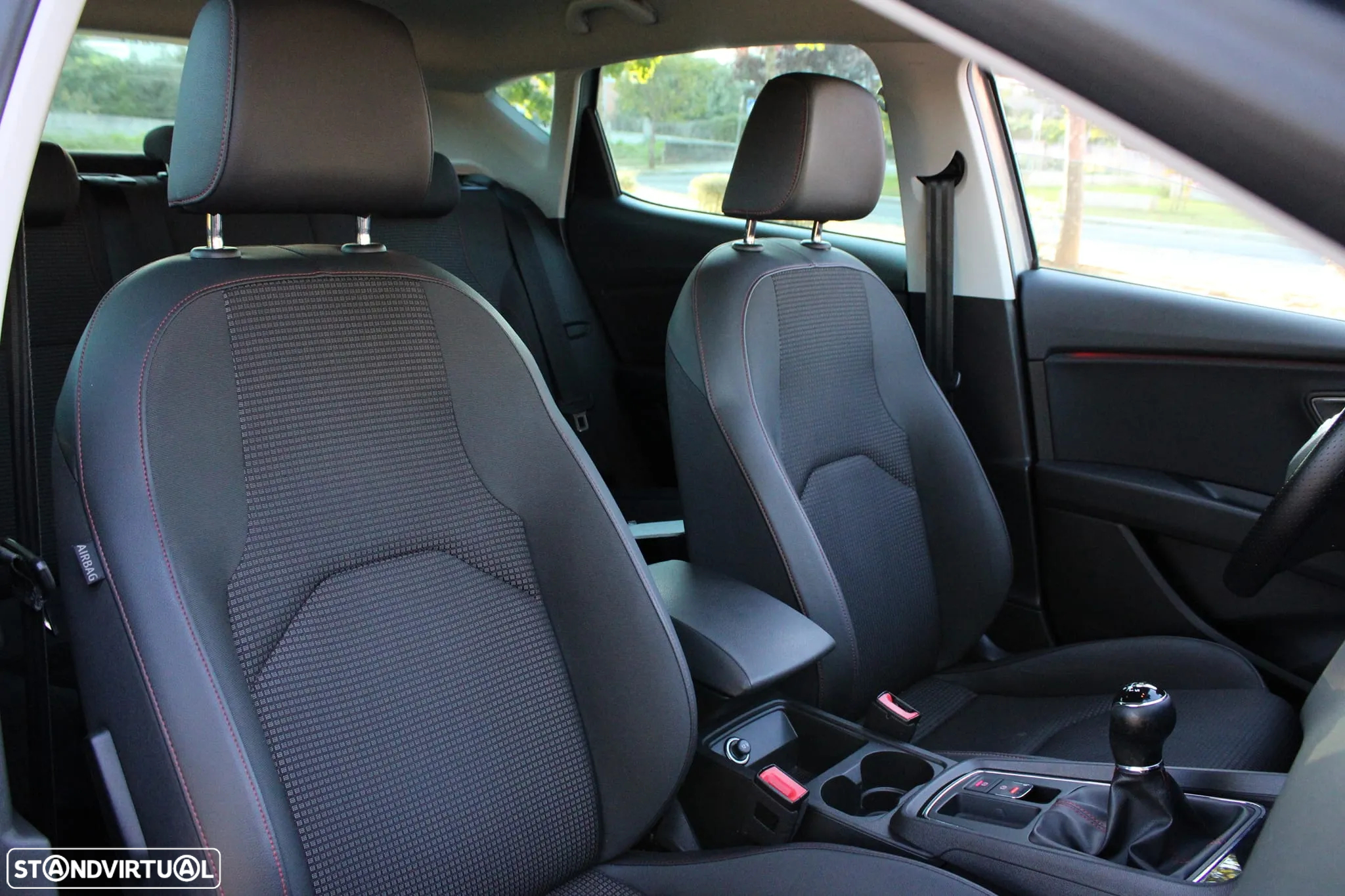SEAT Leon 1.6 TDI FR S/S - 17
