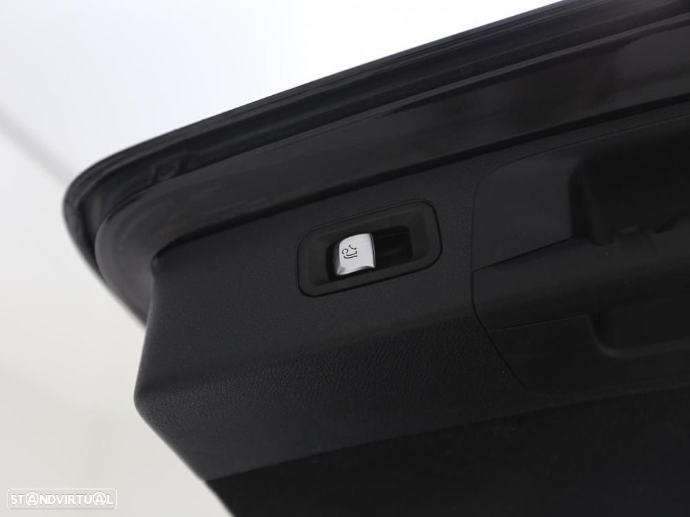 Mercedes-Benz E 300 de AMG Line 4Matic - 16