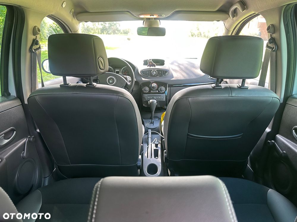 Renault Clio - 16
