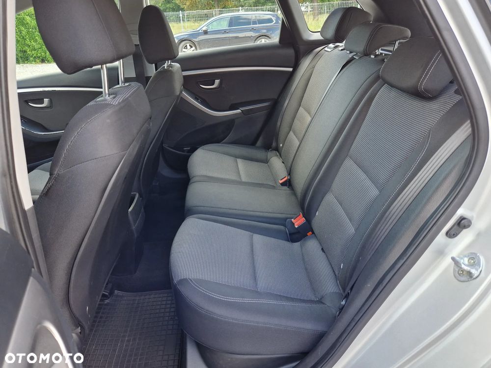 Hyundai i30 1.4 CRDi Comfort - 13