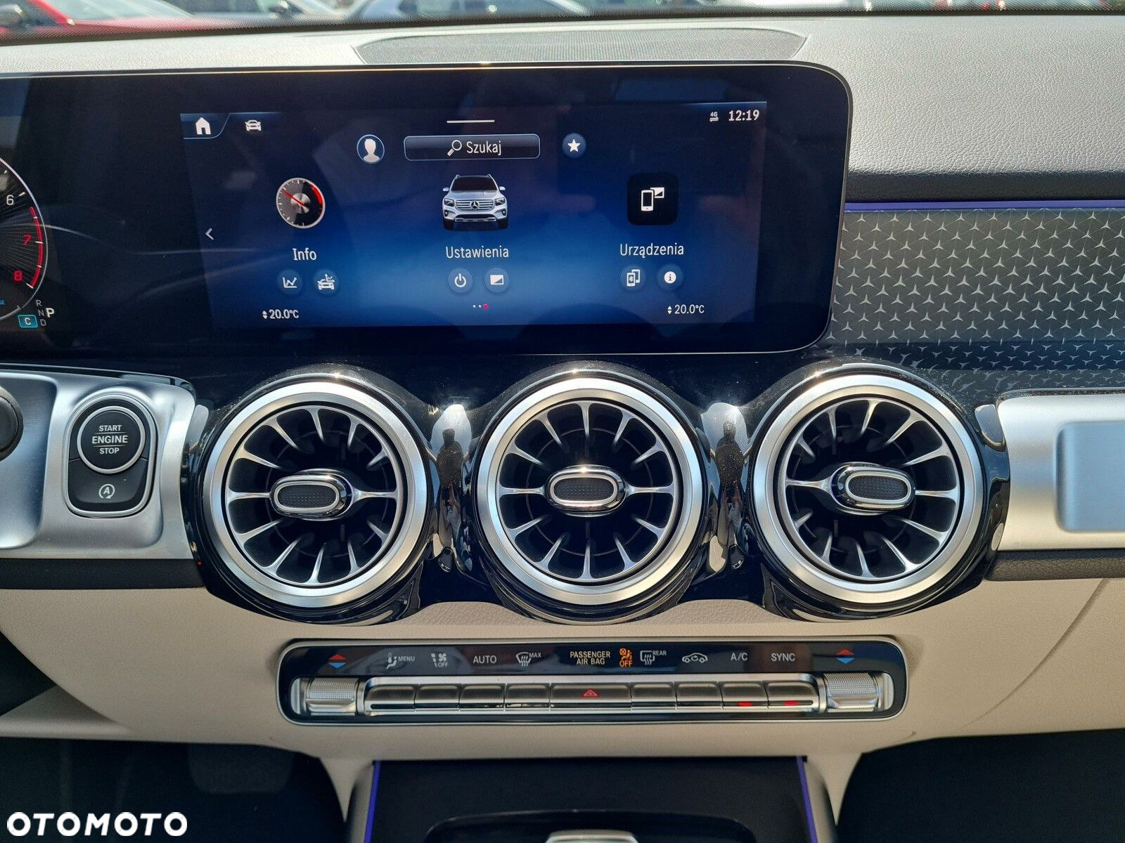 Mercedes-Benz GLB 200 Progressive 7G-DCT - 23