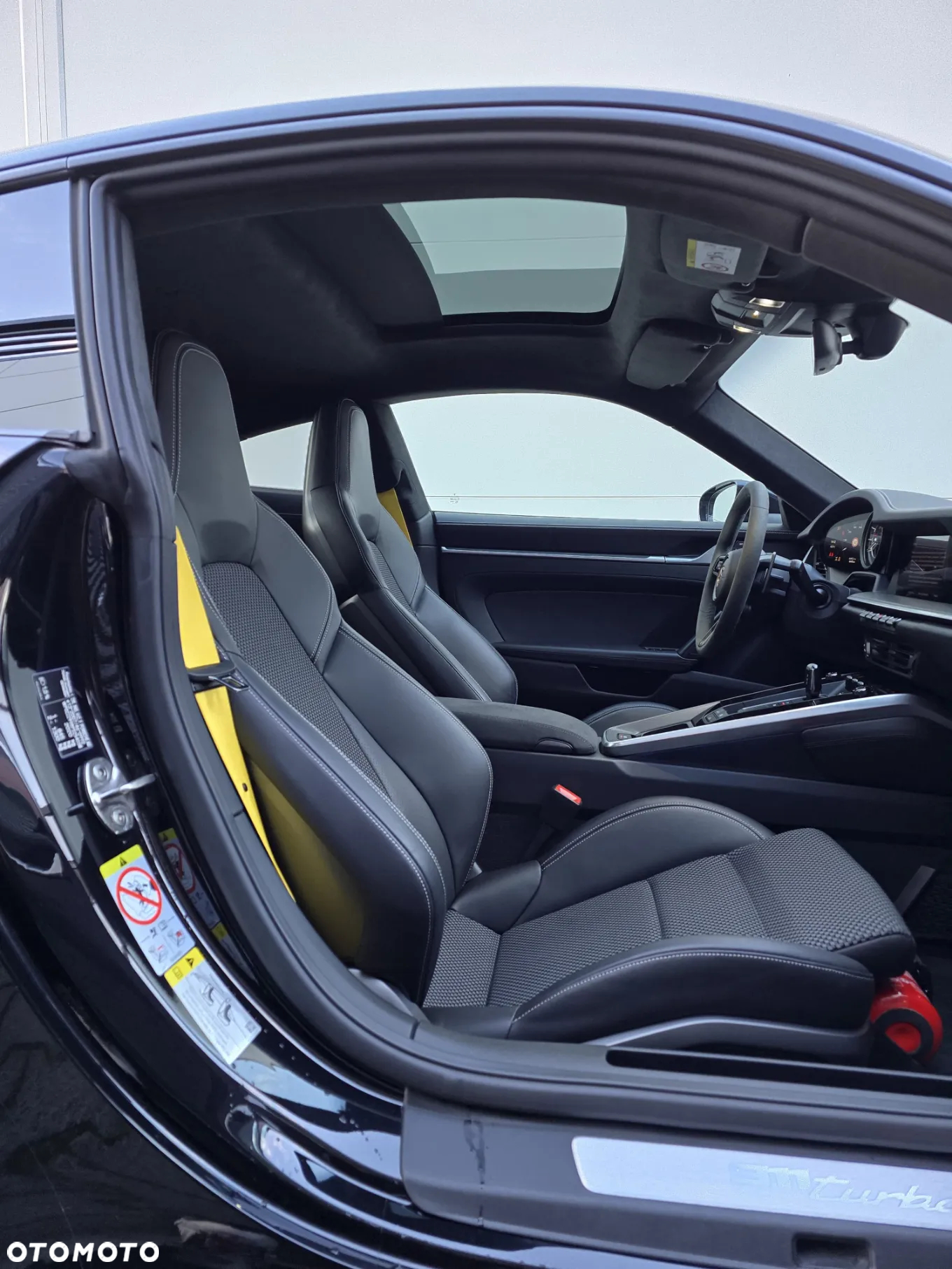 Porsche 911 Turbo S - 26