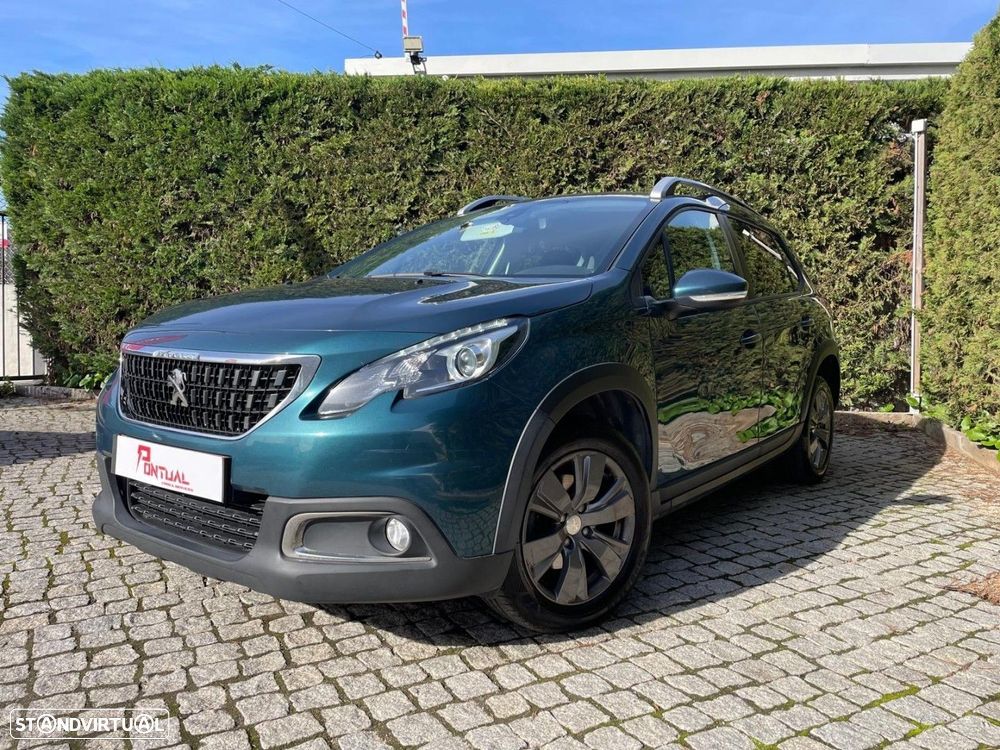 Peugeot 2008 1.2 PureTech Signature EAT6 - 1