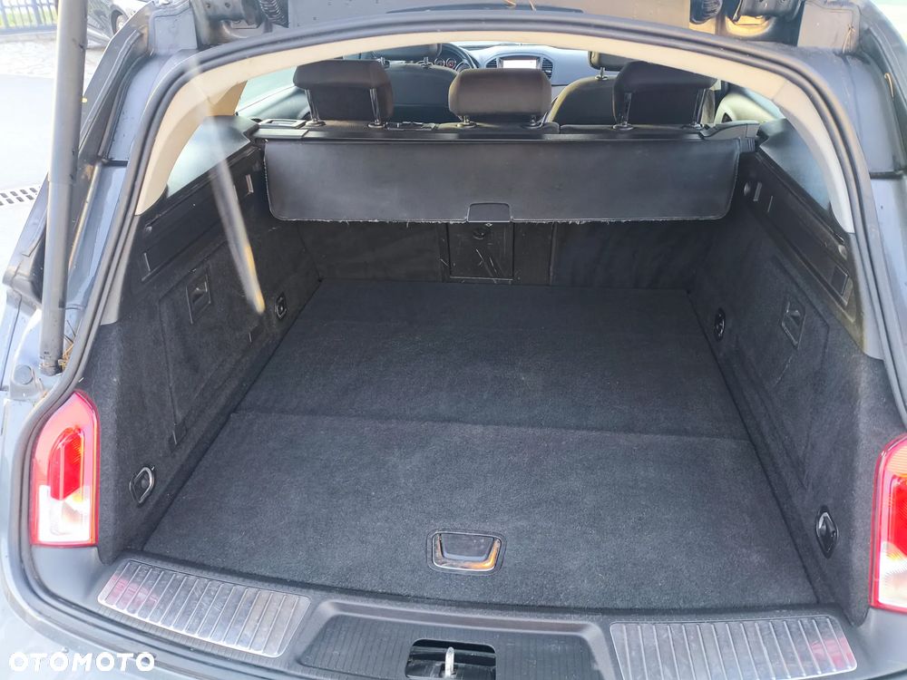 Opel Insignia - 33