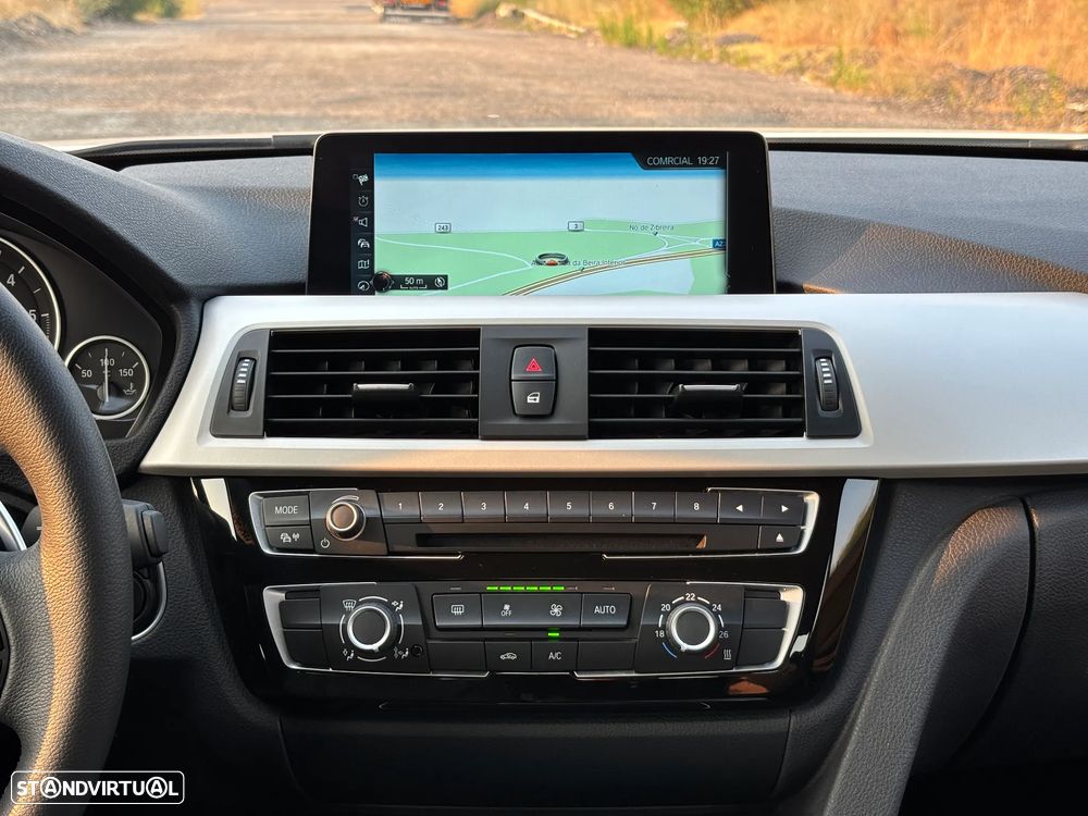 BMW 320 d Aut. Advantage - 28
