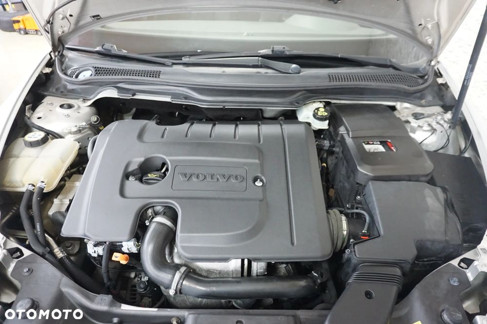 Volvo V50 1.6D DPF DRIVe - 11