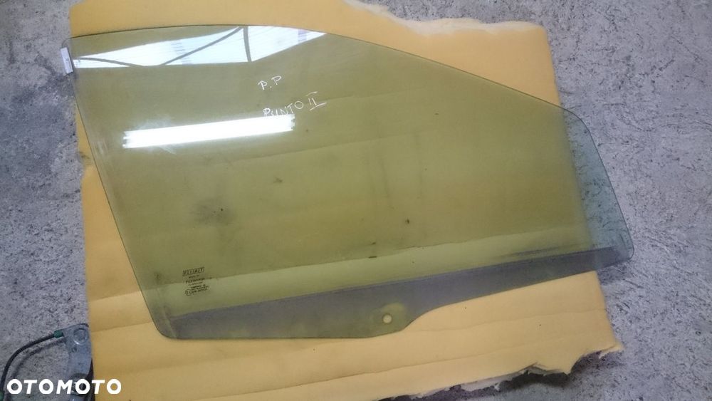 SZYBA DRZWI PRZEDNICH PRAWYCH FIAT PUNTO II 5D