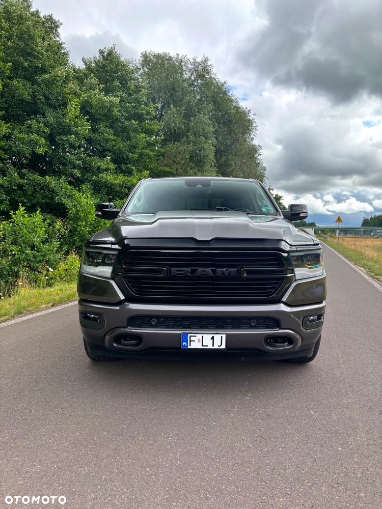 RAM 1500 5.7 Crew Cab Laramie - 2