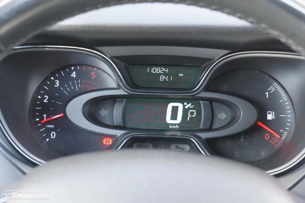 Renault Captur 1.5 dCi Exclusive EDC - 11
