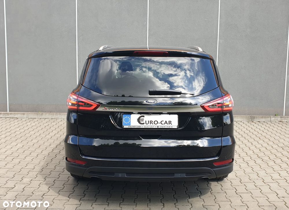 Ford S-Max - 8
