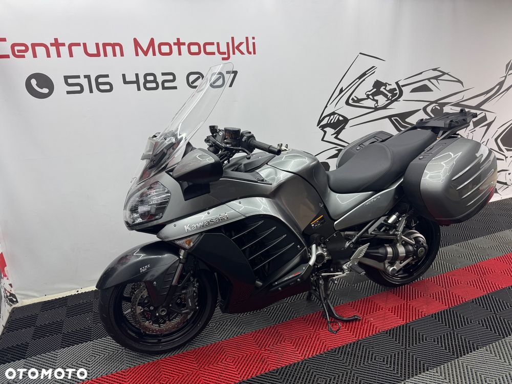 Kawasaki GTR - 8
