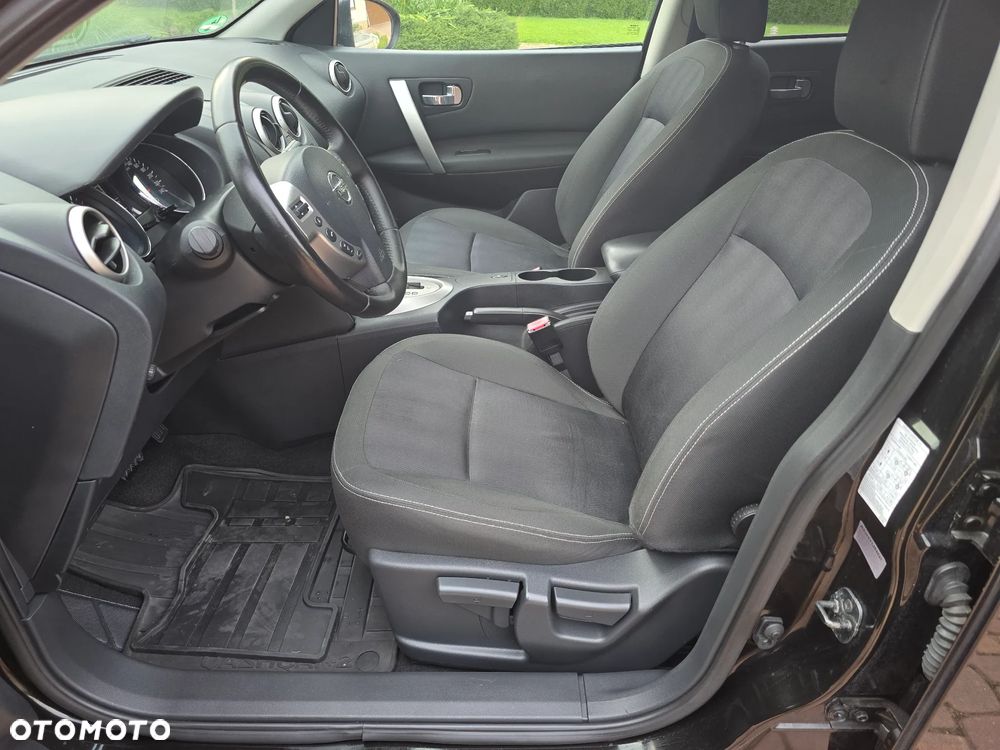 Nissan Qashqai+2 - 13