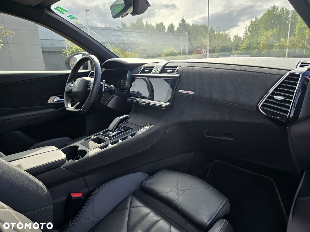 DS Automobiles DS 7 Crossback 1.6 E-Tense Performance Line + - 32