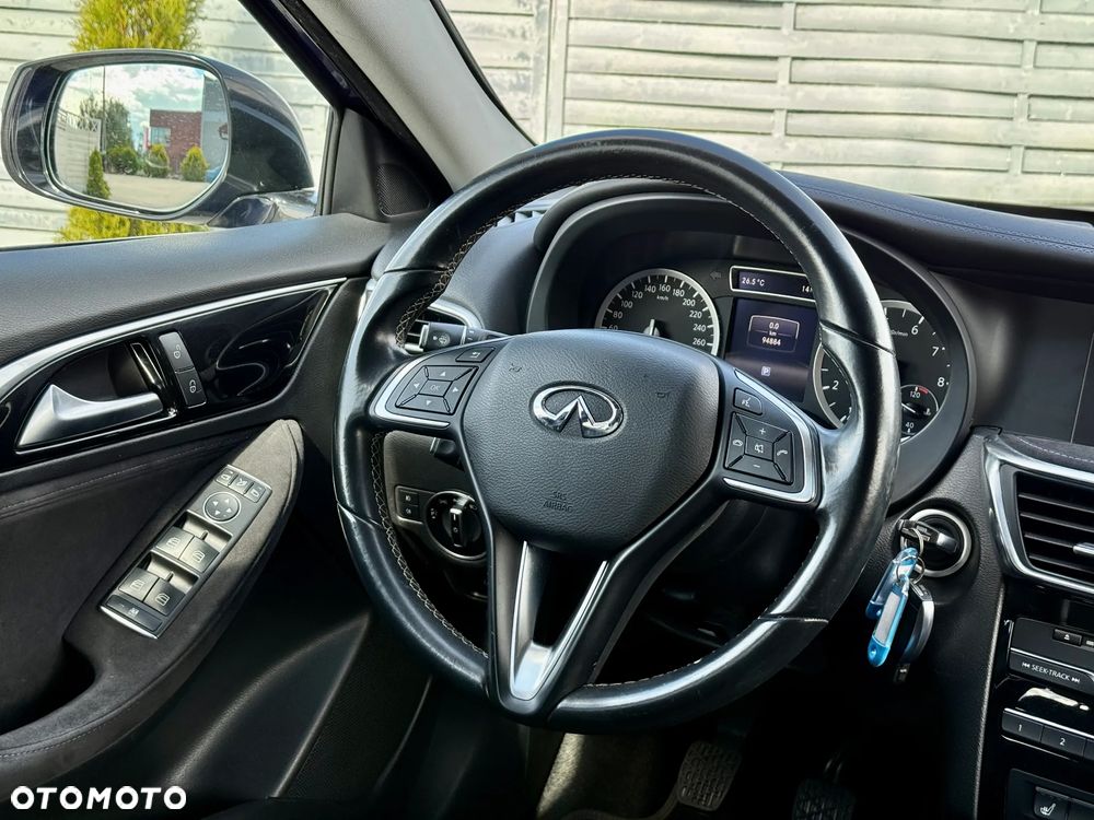 Infiniti Q30 1.6t Premium Tech - 7