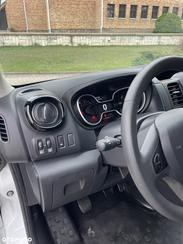 Renault Trafic - 29