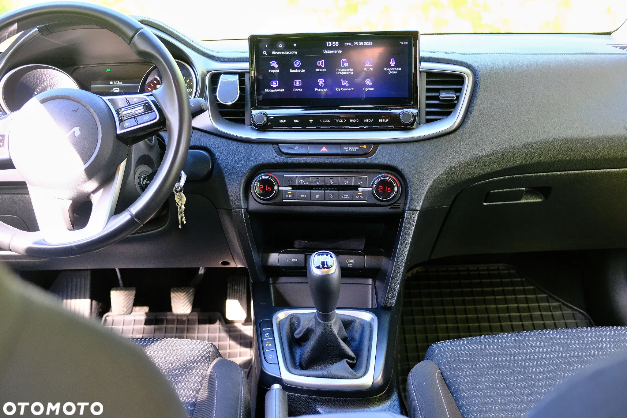 Kia Ceed 1.5 T-GDI M - 17