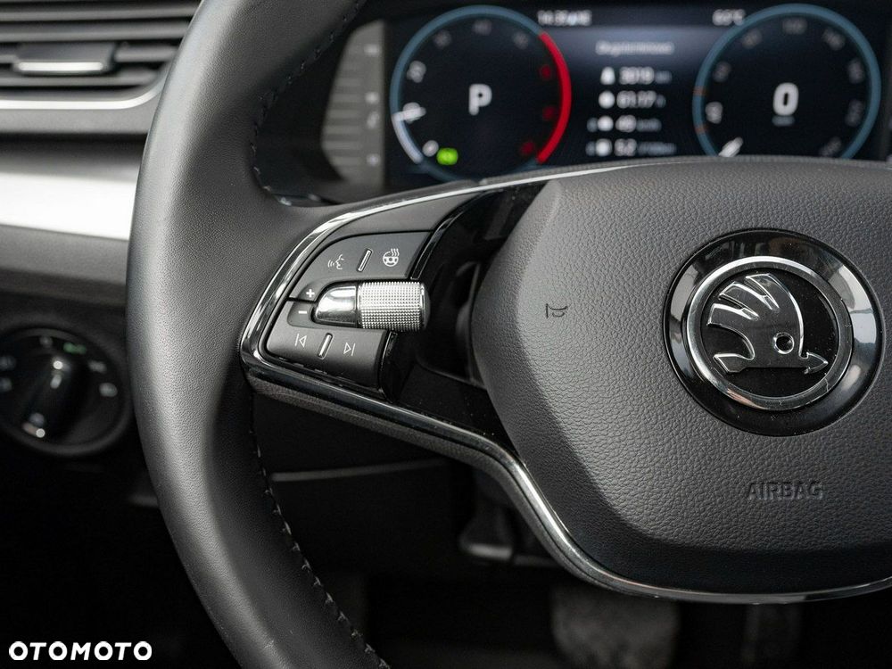 Skoda Superb 2.0 TDI SCR Style DSG - 17