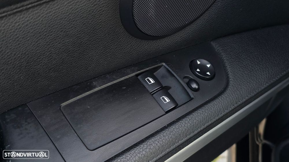 BMW 330 d DPF M Sport Edition - 30