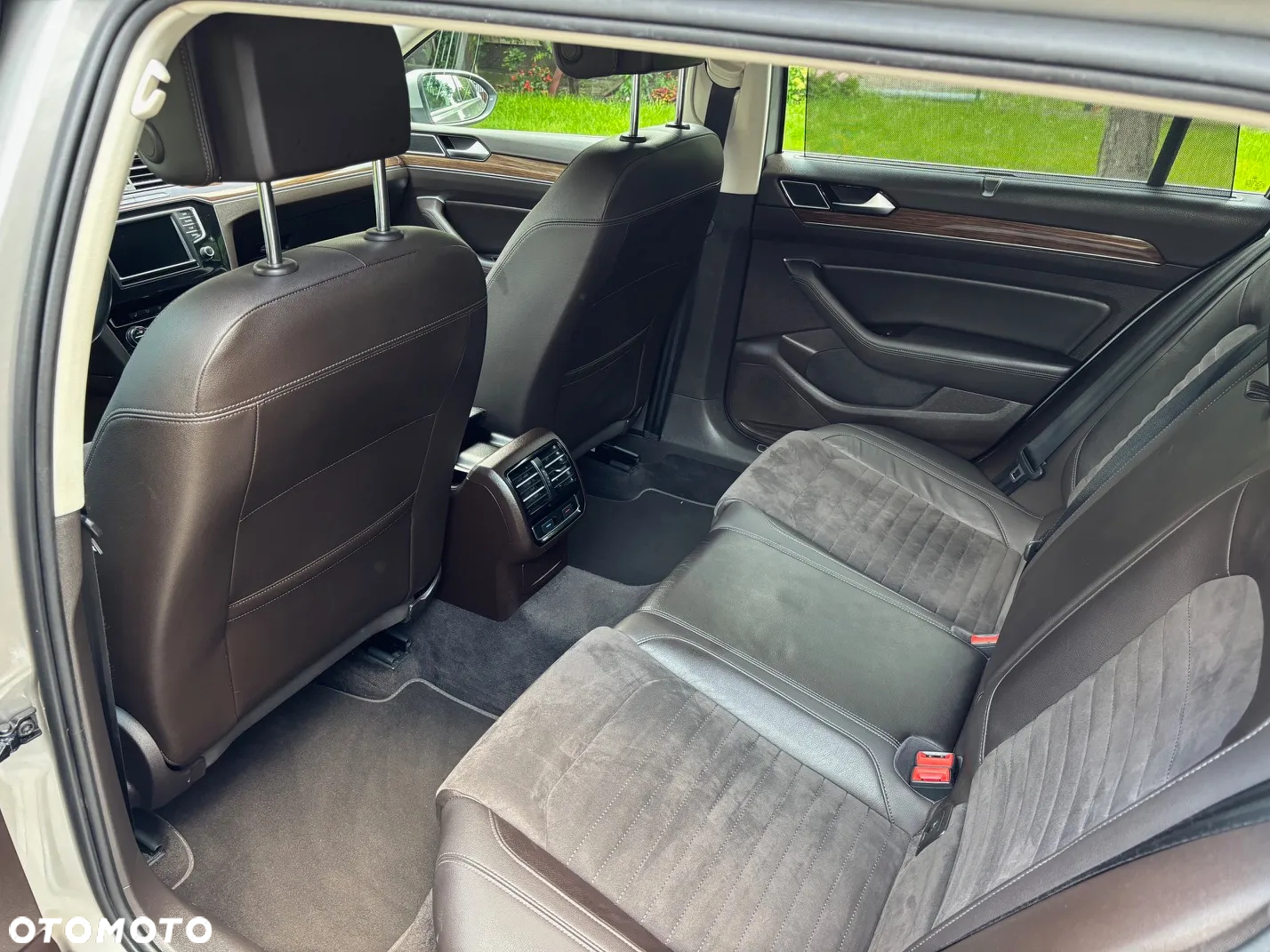 Volkswagen Passat 2.0 TSI BMT Highline DSG - 18