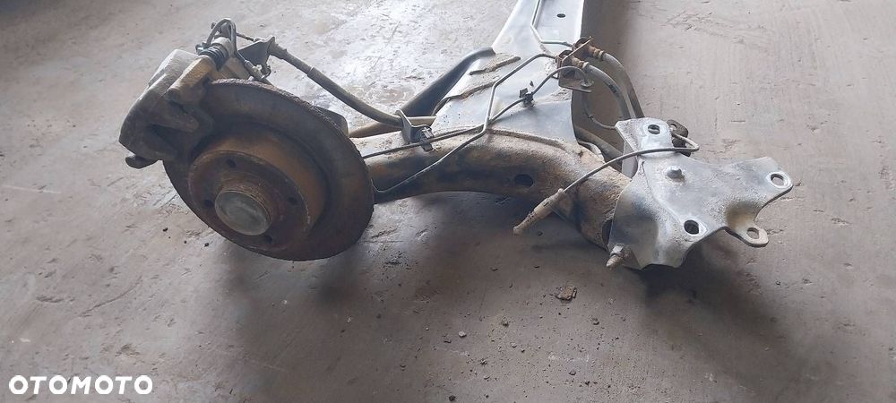 BELKA OŚ ZAWIESZENIA TYŁ TARCZE Z ABS HAMULCE RENAULT MEGANE II HB 3D - 4