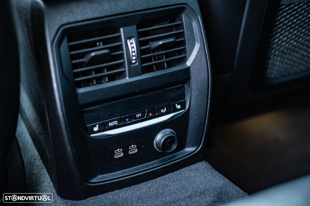 BMW 330 i Pack M Shadow Auto - 27