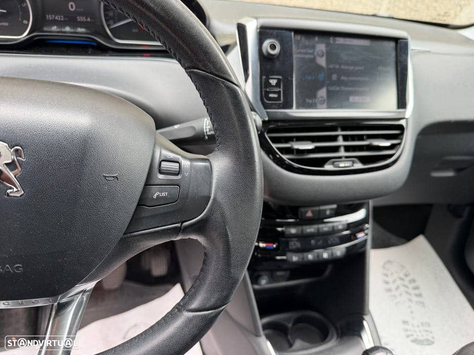 Peugeot 208 1.6 e-HDi Active - 8