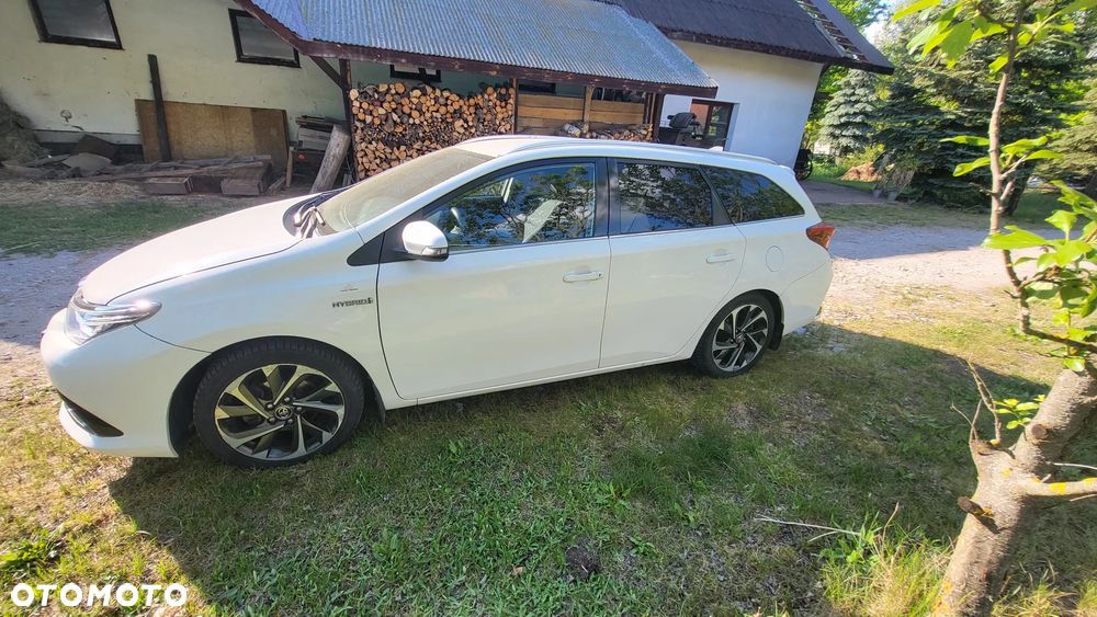 Toyota Auris 1.8 HSD Luna - 6