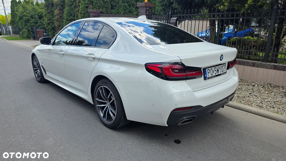 BMW Seria 5 540d xDrive mHEV M Sport sport - 4