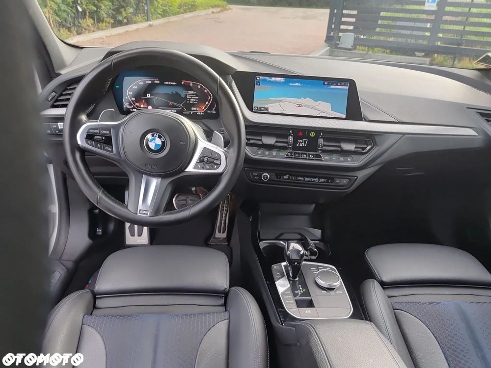 BMW Seria 1 M135i xDrive ColorVision Edition - 22